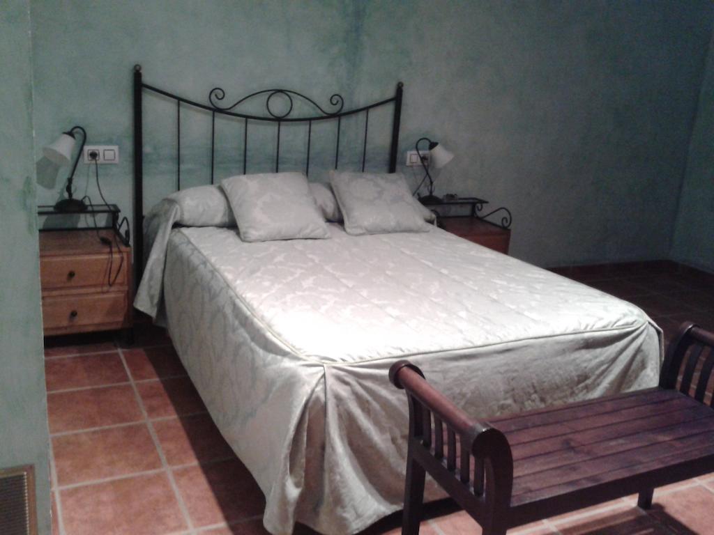Hostal El Olmo Camarena de la Sierra Room photo